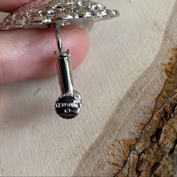 VTG- Vendome- ‘50s Gorgeous Victorian Revival Domed Button Clip Backs - Picture 8 of 9